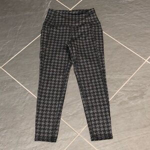 Houndstooth Legging Size Small